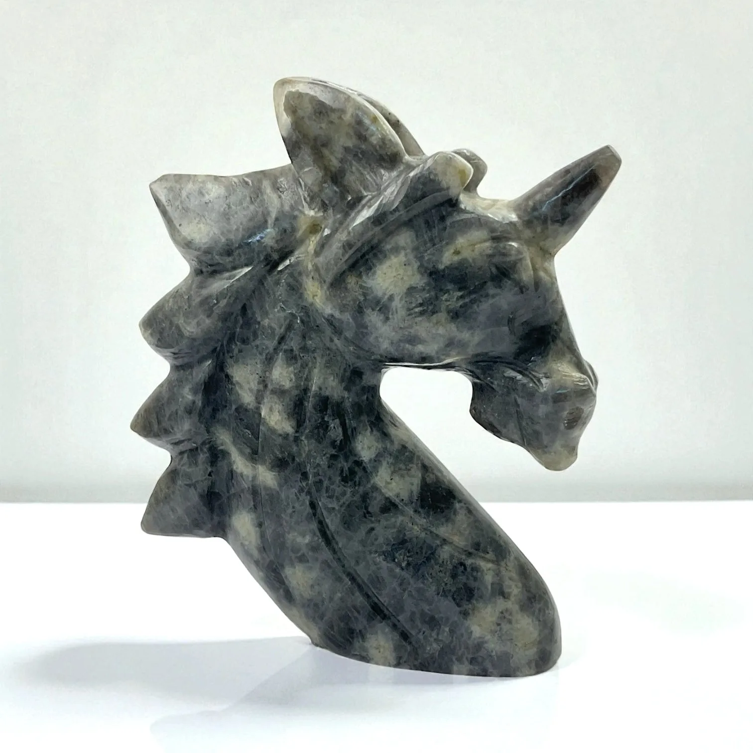 Labrodorite Unicone