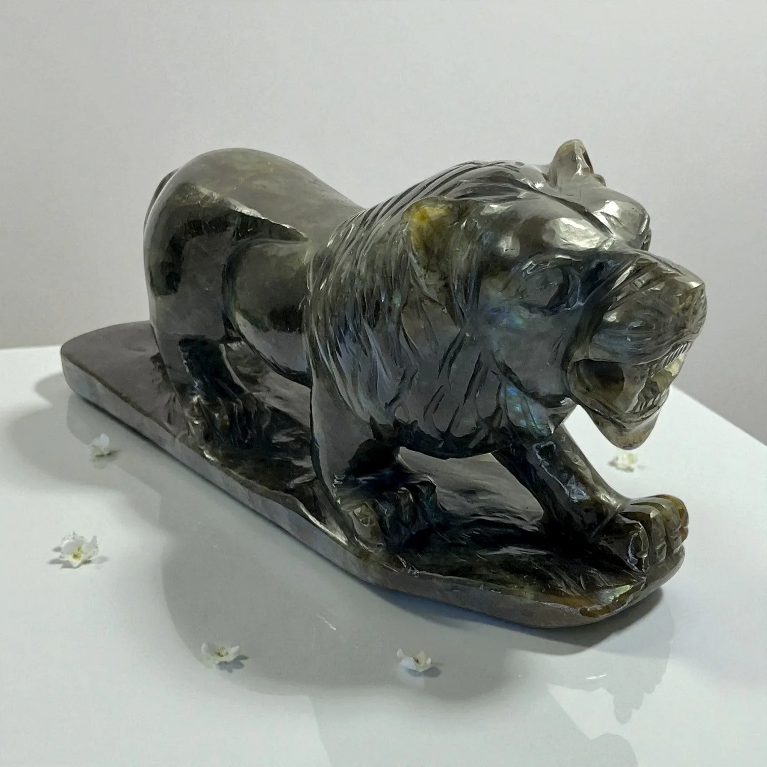 Labrodorite Lion