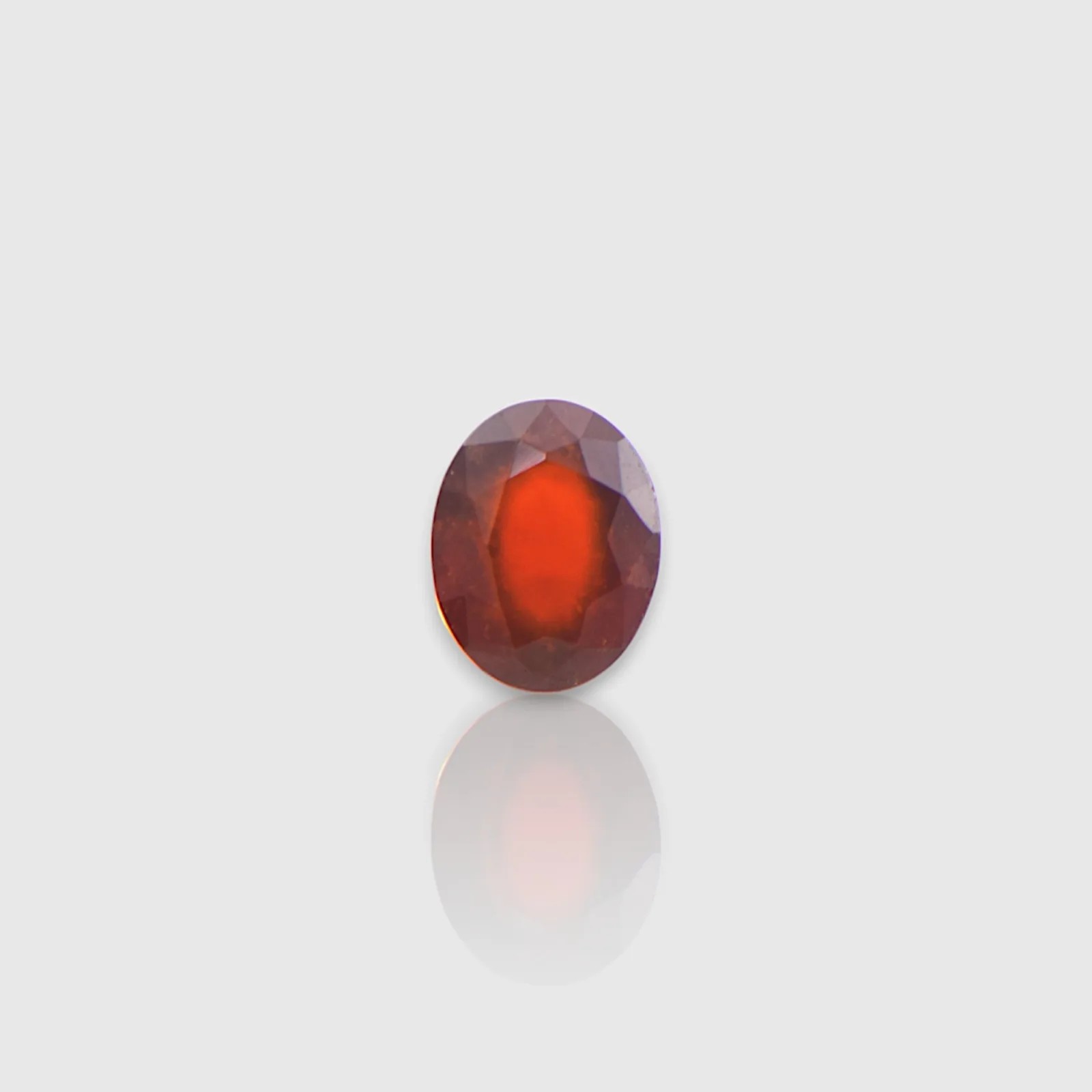 Hessonite - 7.81 Carat / AAA-Quality