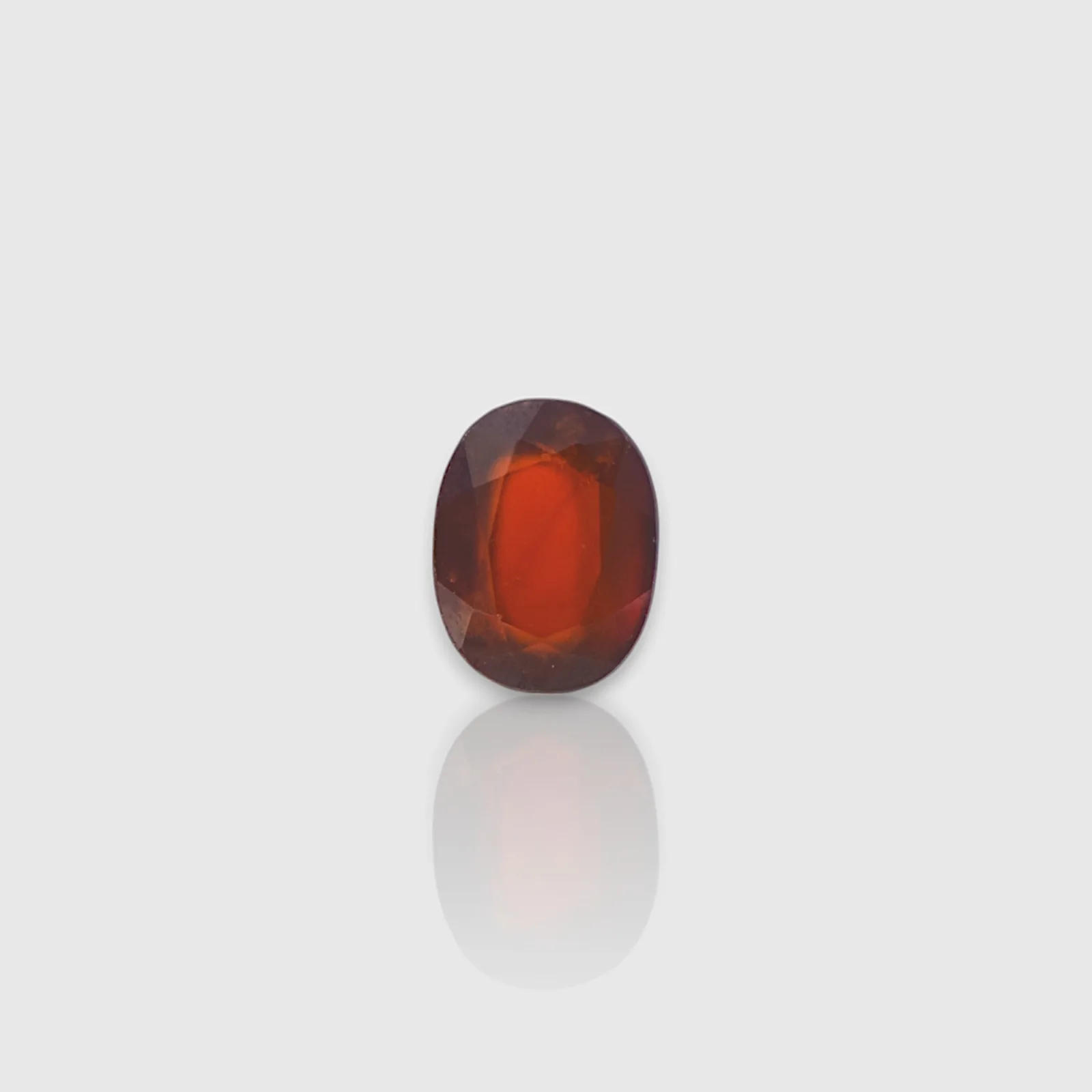 Hessonite - 9.28 Carat / AAA-Quality
