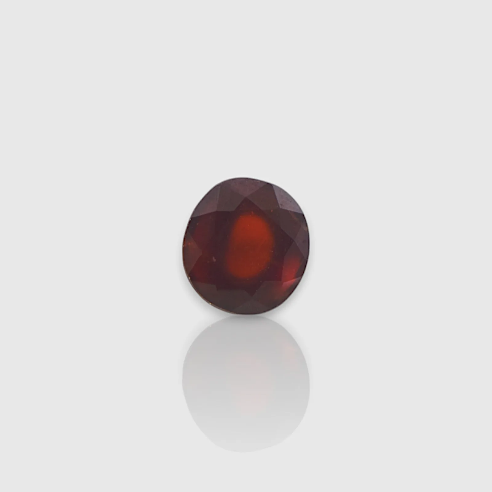 Hessonite - 5.01 Carat / AAA-Quality