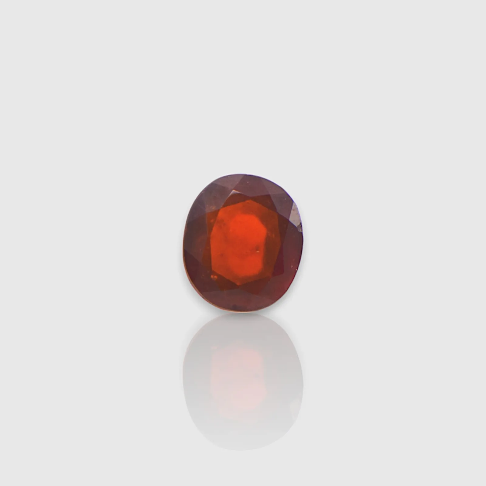 Hessonite - 8.59 Carat / AAA-Quality