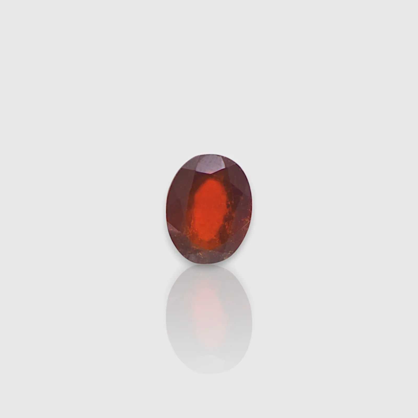 Hessonite - 4.75 Carat / AAA-Quality