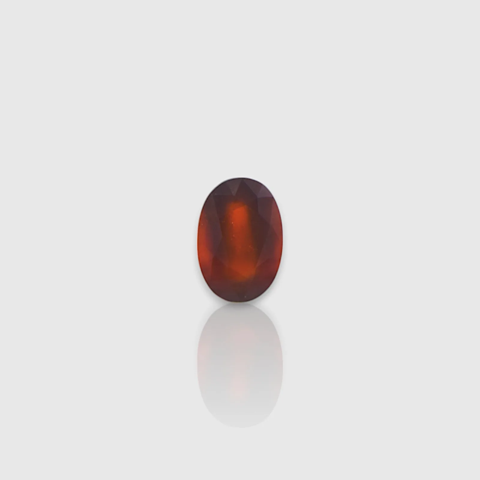 Hessonite - 6.4 Carat / AAA-Quality