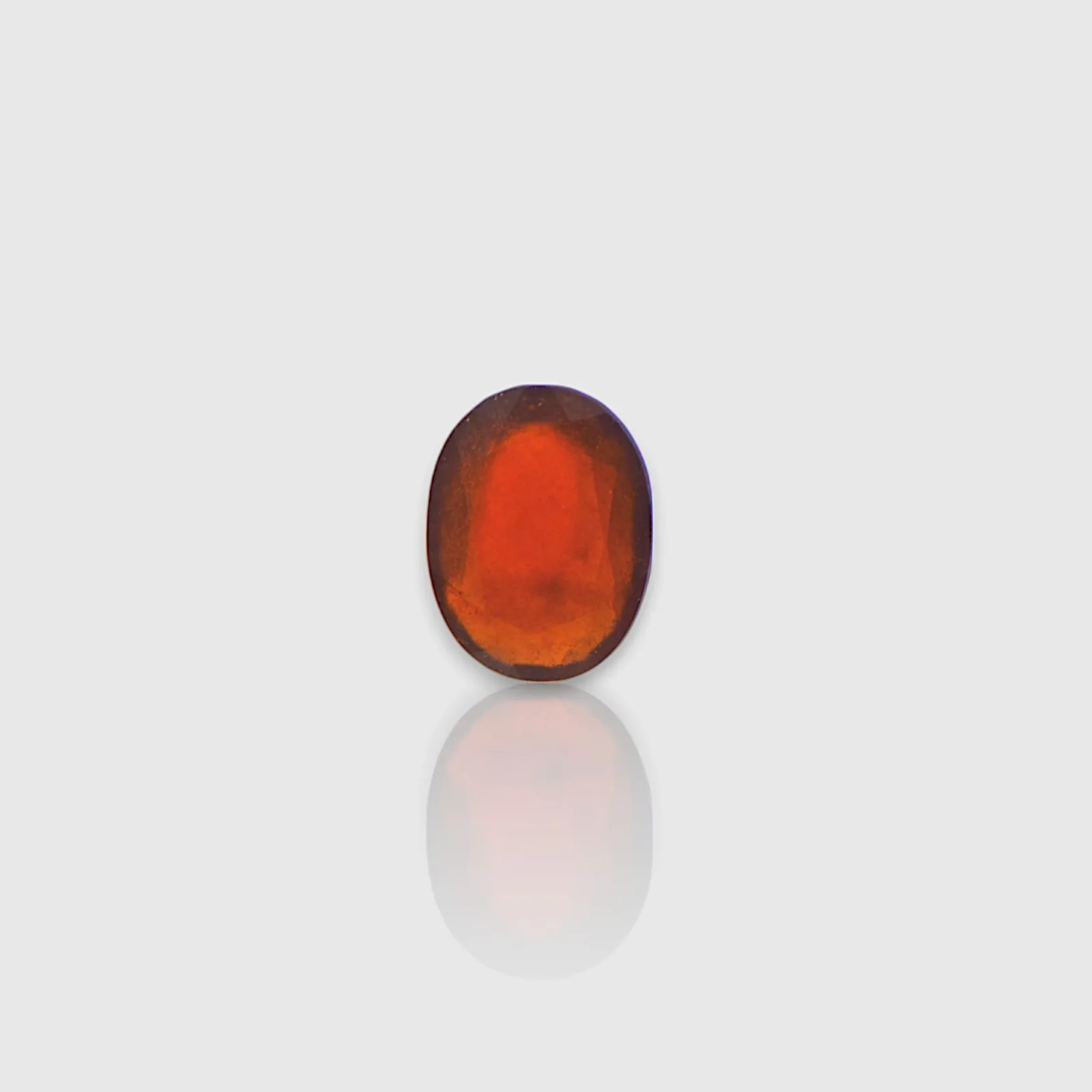 Hessonite - 8.58 Carat / AA-Quality