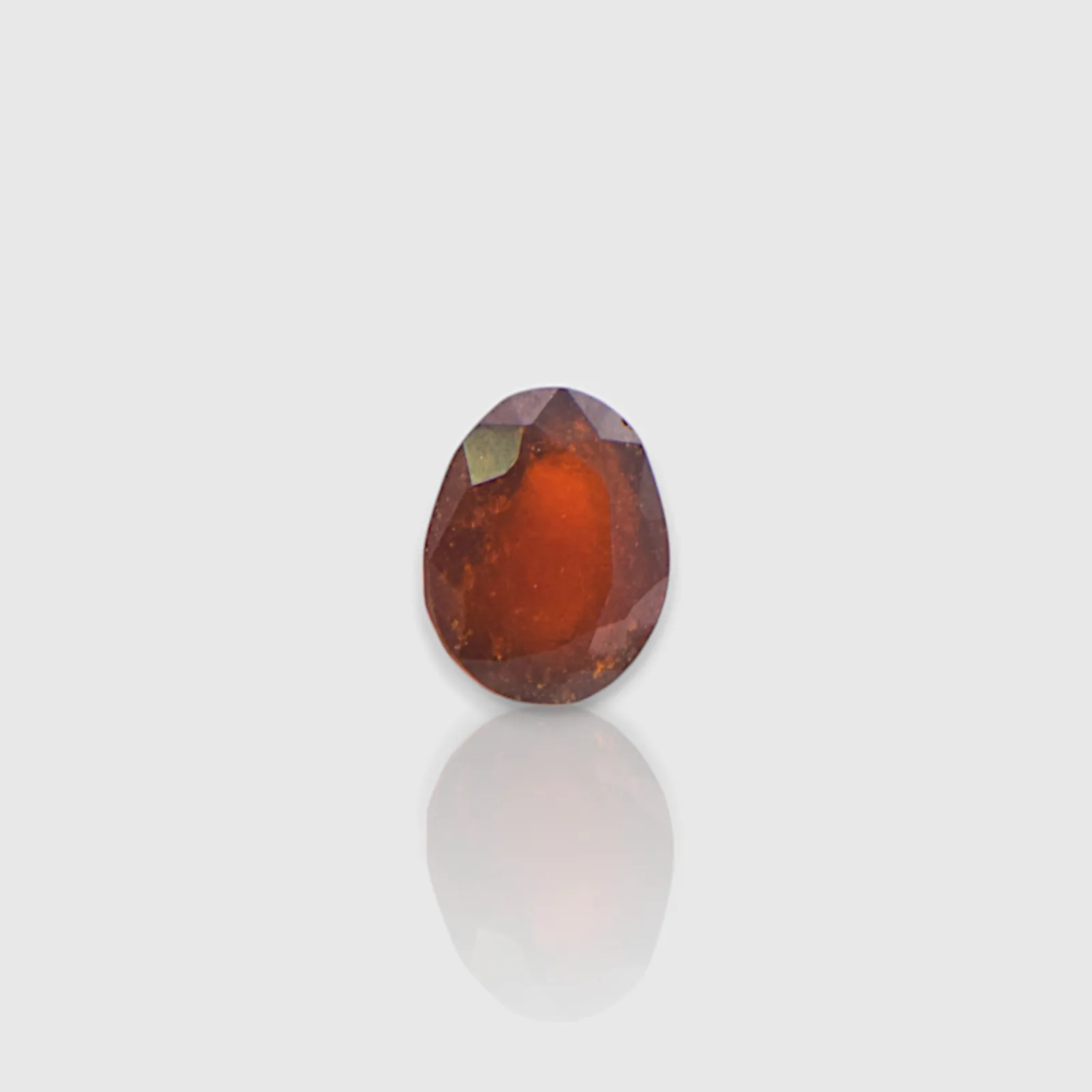 Hessonite - 6.65 Carat / AA-Quality