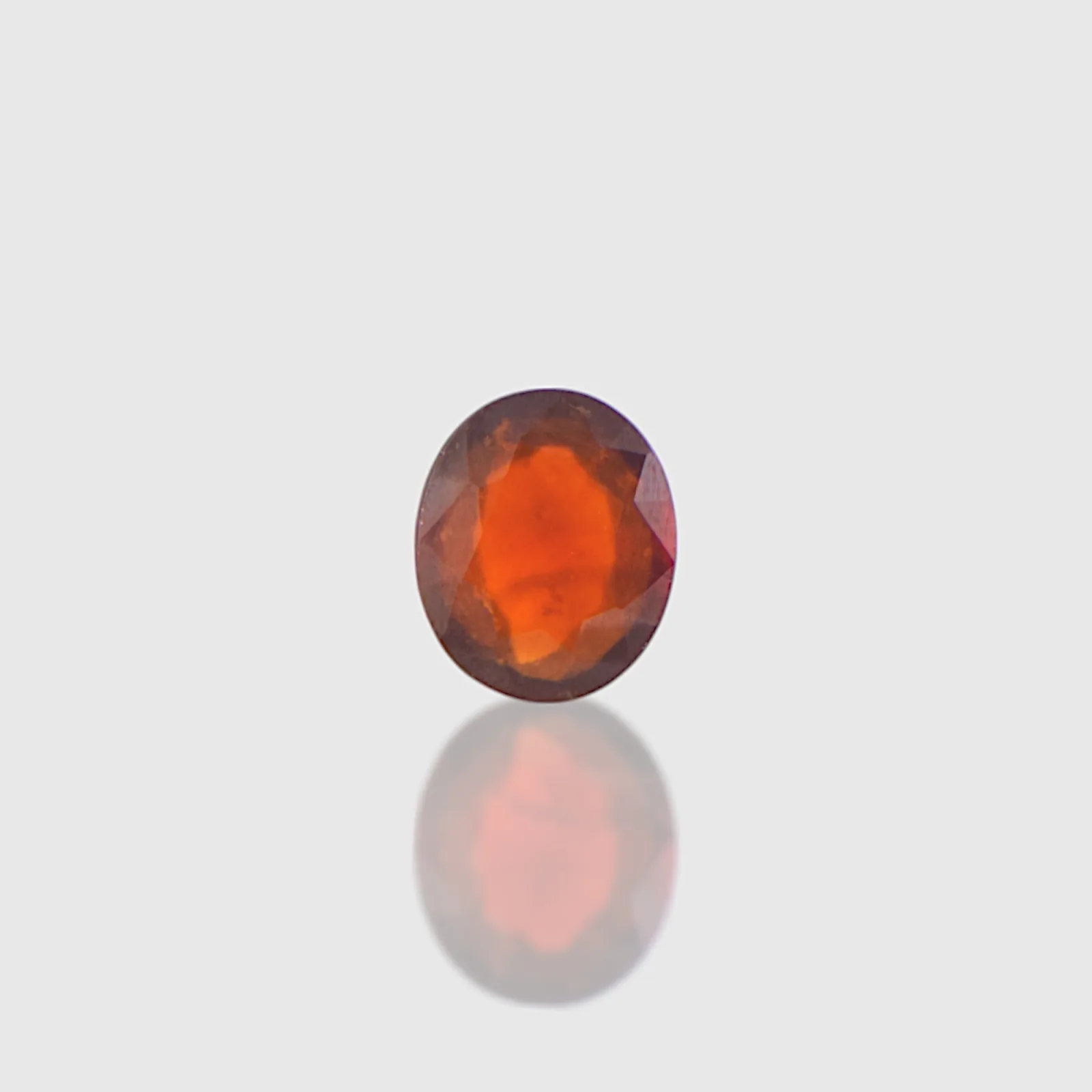 Hessonite - 4.75 Carat / AAA-Quality
