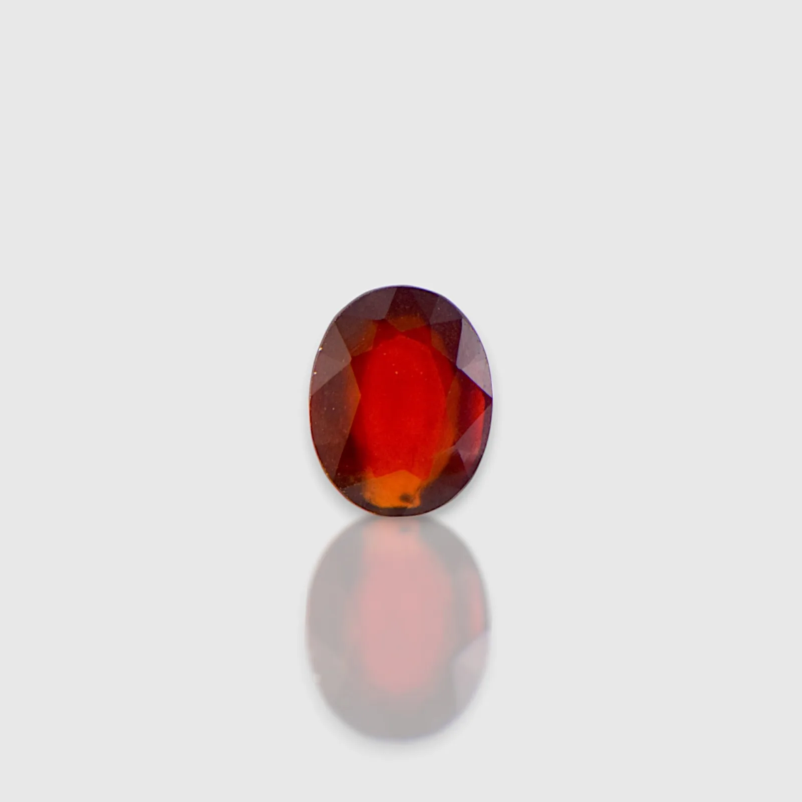 Hessonite - 8.31 Carat / AAA-Quality