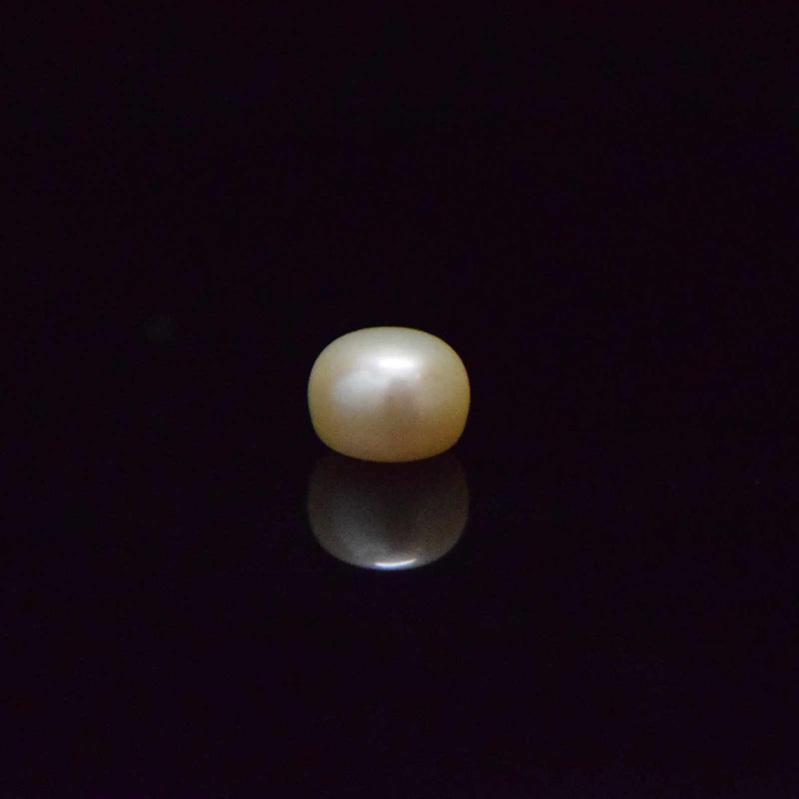 Fresh Water Pearl - 6.09 Carat