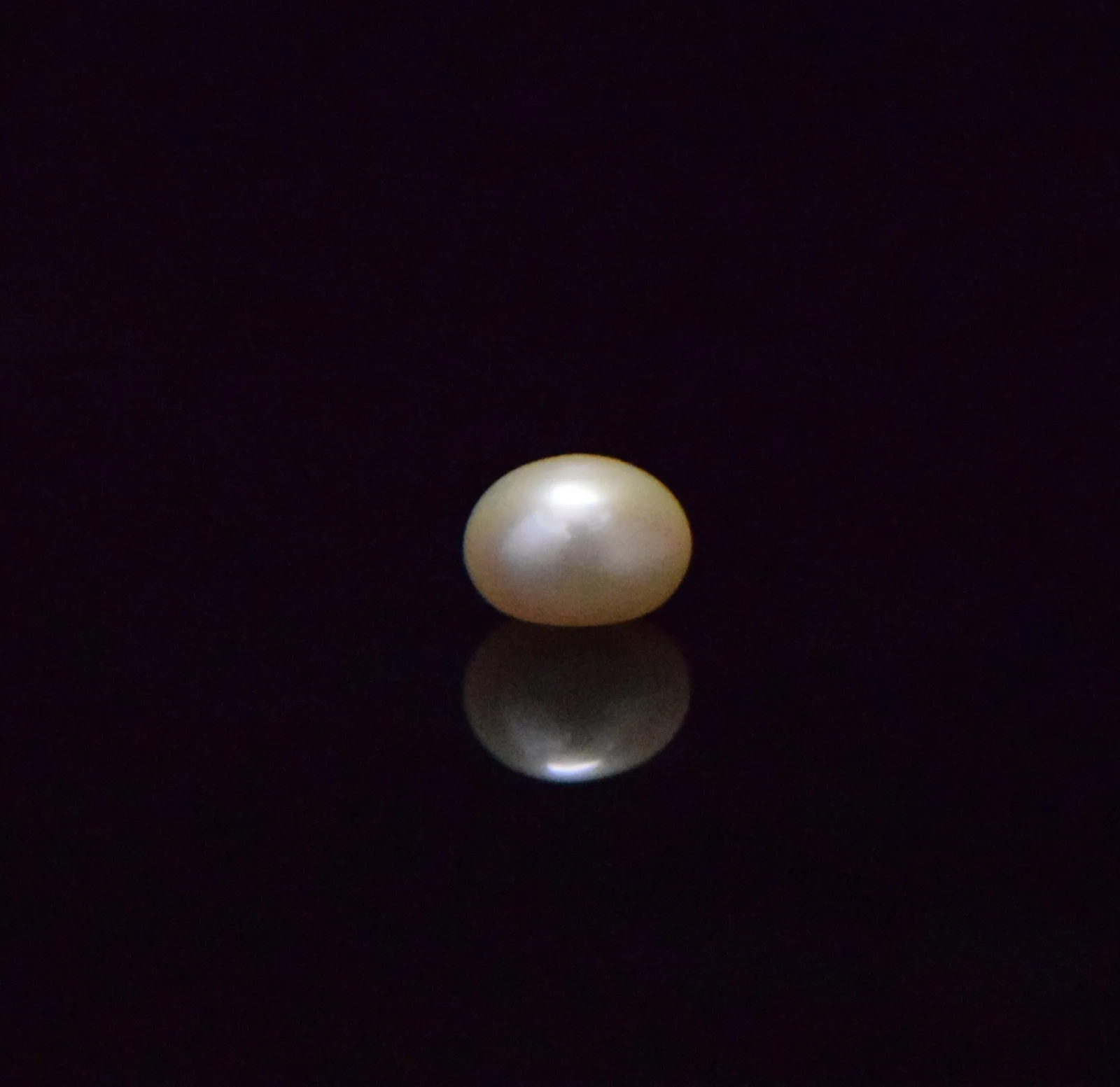 Fresh Water Pearl - 6.37 Carat