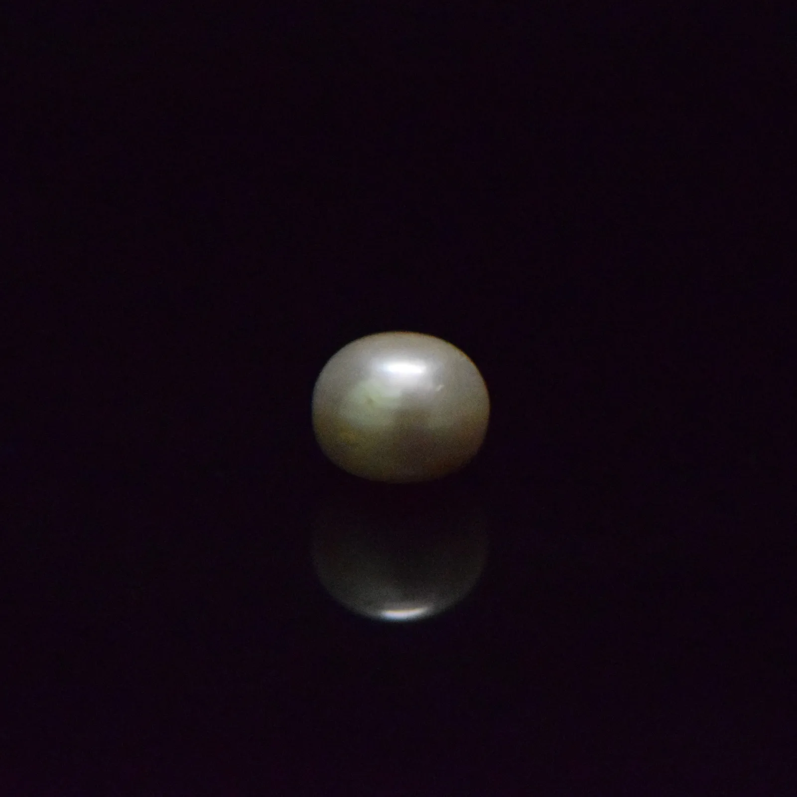 Fresh Water Pearl - 5.96 Carat