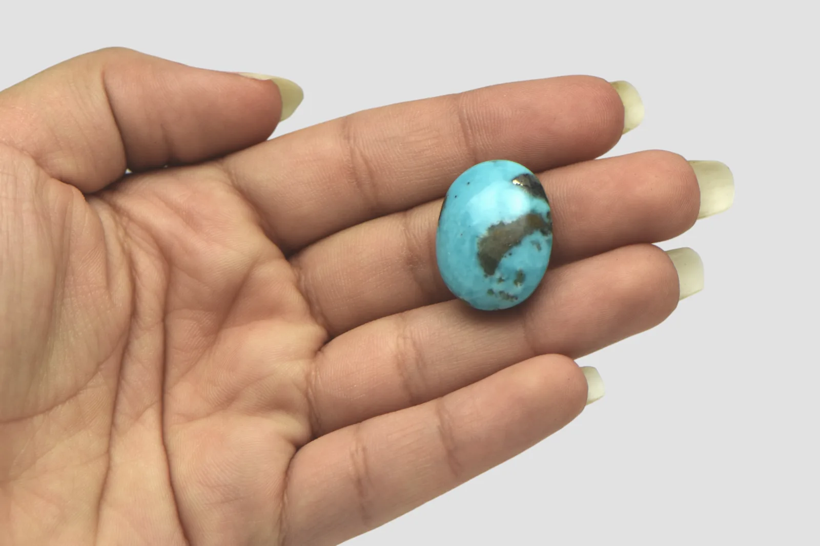 Irani Turquoise - 28.61 Carat / AAA-Quality