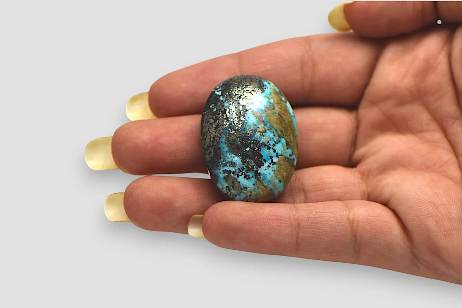 Irani Turquoise - 75.13 Carat / AA-Quality
